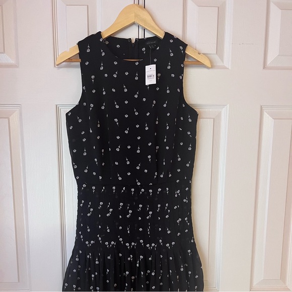 Ann Taylor Floral Pleated Flare Dress NWT - Picture 5 of 7